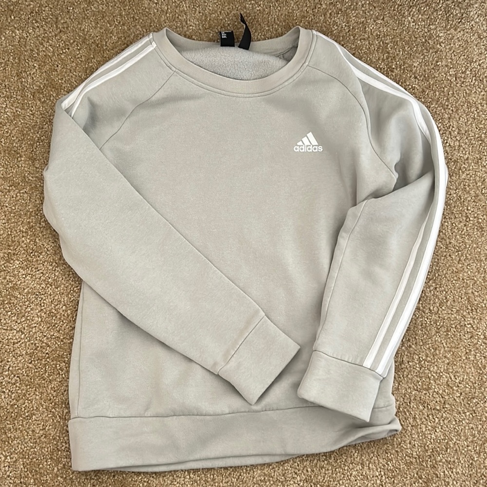Women’s Adidas Sweatshirt size M